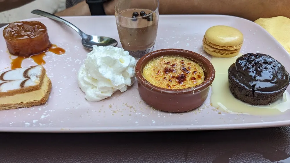 Café Gourmand